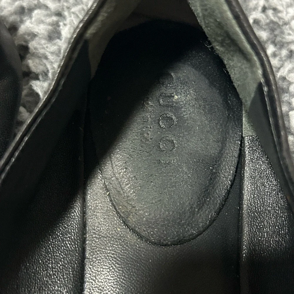 Gucci Black Flats with Gold Emblem - Picture 2 of 6